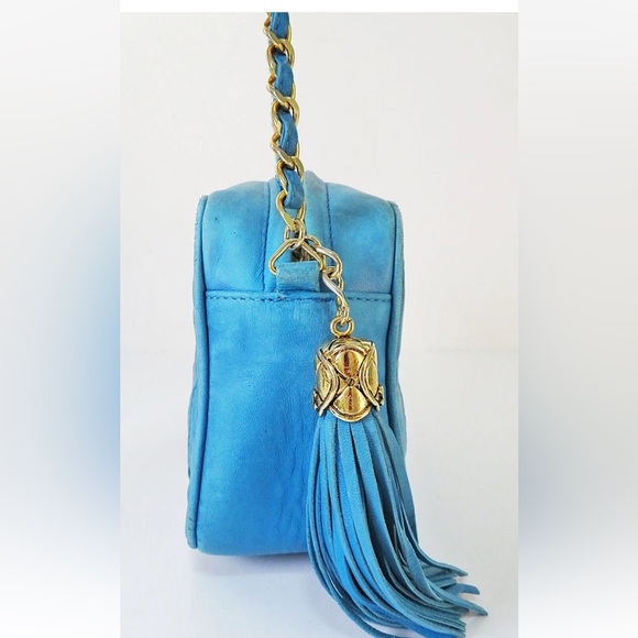 CHANEL Blue and White Crossbody Bag - Picture 4 of 10